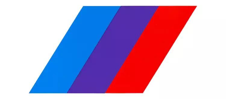Heute steht Blau für die Marke BMW, Rot für den Motorsport und Violett für diese einzigartige Verbindung. (Bild: BMW AG)
