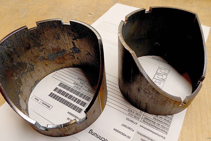 An diesen beiden Rohrstücken kann man leicht die Qualitätsunterschiede eines Brennteils (r.) und eines lasergeschnittenen Teiles erkennen. Die Laserbearbeitung ist zum einen wesentlich exakter und zum anderen auch viel wirtschaftlicher. (Bild: Kuhn)