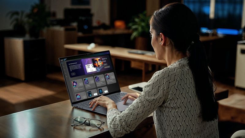 Das auf der CES präsentierte Premium-Notebook Acer Swift Edge 16 AI (SFE16-151/T) wird von einem Intel-Prozessor aus der neuen Panther-Lake-Familie bis hinauf zum Core Ultra 9 386H angetrieben. Beim 16-Zoll-Display kommen OLED-Panels mit WUXGA- oder WQXGA+-Auflösung zum Einsatz.(Bild:  Acer)