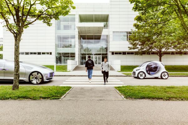 Das autonome Konzeptfahrzeug smart vision EQ fortwo: So sieht das Carsharing der Zukunft aus.  (Daimler)