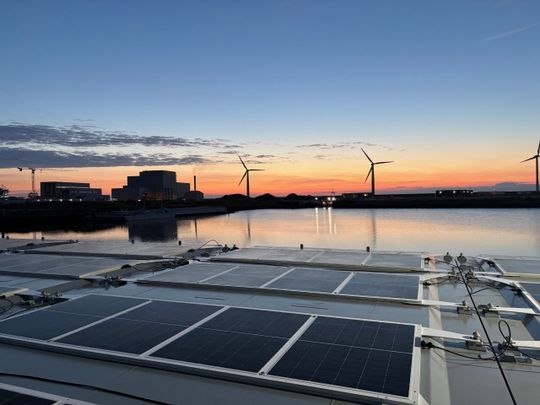 44 Solarflatracks erzeugen eine Leistung von insgesamt 79 kWp.(Bild:  Wattlab)
