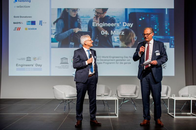 Die Co-Initiatoren des «Engineers' Day» – Christian Vils und Daniel Löhr – begrüssten 2025 rund 200 Gäste am Netzwerkanlass an der FHNW in Muttenz. (Bild: Engineers' Day)