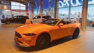 Die Ford-Händler bekommen erst sogenannte Stufenverträge und dann im zweiten Schritt Agenturverträge. (Bild: Mauritz – »kfz-betrieb«)