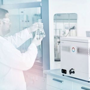 Abb.3: Puridest Destillierapparate kommen u.a. bei der Herstellung von Desinfektionsmittel zum Einsatz und sind ab sofort verfügbar.(Bild:  Lauda)