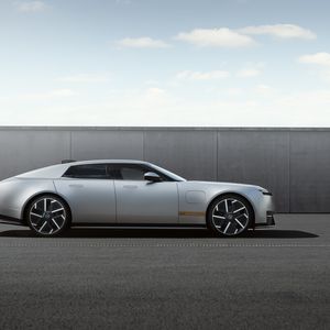Der Jaguar Type 01 ist 5,2 Meter lang und 1,4 Meter hoch.(Bild:  JLR)