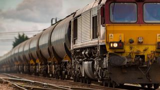 Von potenziellen Gefahren wie Hacking ist in Zeiten der Digitalisierung auch die Bahnbranche betroffen. Deshalb entwickeln Knorr-Bremse und qbound jetzt Schutzkonzepte für Cybersecurity. (Bild: gemeinfrei)