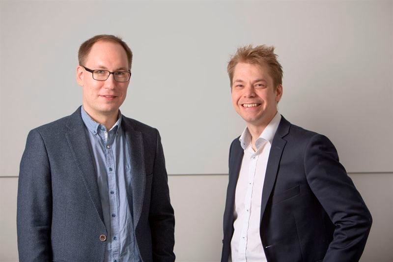 COO Pyry Grönholm (rechts) und Kundendienstleiter Heikki Tahvanainen von Prosys OPC bieten OPC UA jetzt als Komplettpaket an.  (Prosys OPC)