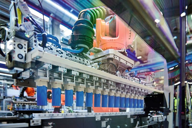Produktion von Hochvoltbatterien der Gen6 bei der BMW Group. (Bild: Rainer Haeckl)