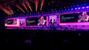Stefan Höchbauer, Vice President für Deutschland und Zentraleuropa bei Amazon Web Services, in seiner Keynote auf dem 2026er AWS Summit in Hamburg. (Bild: AWS)
