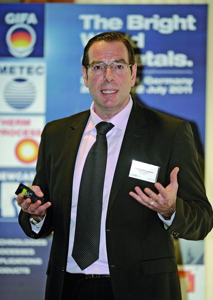 Friedrich-Georg Kehrer, Project Director der Messe Düsseldorf: 