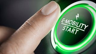 Rüsselsheim, Heimatstadt von Opel mit rund 65.000 Einwohnern, will bis zum Jahr 2020 in einem ehrgeizigen Projekt 650 Ladesäulen mit 1.300 Ladepunkten für E-Autos im gesamten Stadtgebiet aufstellen. (Clipdealer)