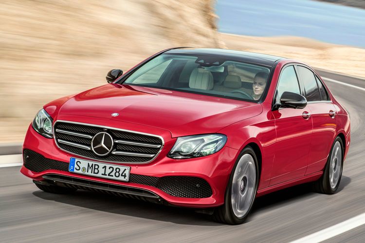 Der sparsamste Top-Politiker Deutschlands kommt aus Bremen. Bürgermeister Carsten Sieling setzt auf eine E-Klasse 220 d von Mercedes-Benz. CO2-Ausstoß: 102 g/km. (Foto: Daimler)