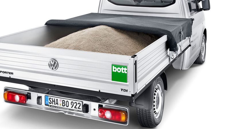 Mit dem Ladungssicherungsgewebe lässt sich loses Transportgut abdecken und sichern. Mit dem Ladungssicherungsgewebe lässt sich loses Transportgut abdecken und sichern.