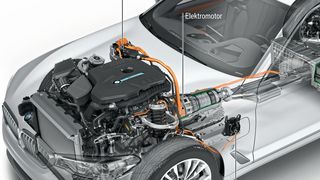 Plug-in-Hybride sind konstruktiv aufwendig, verbinden aber die Fähigkeit zu emissionsfreiem Fahren mit Langstreckentauglichkeit. (Bild: BMW)