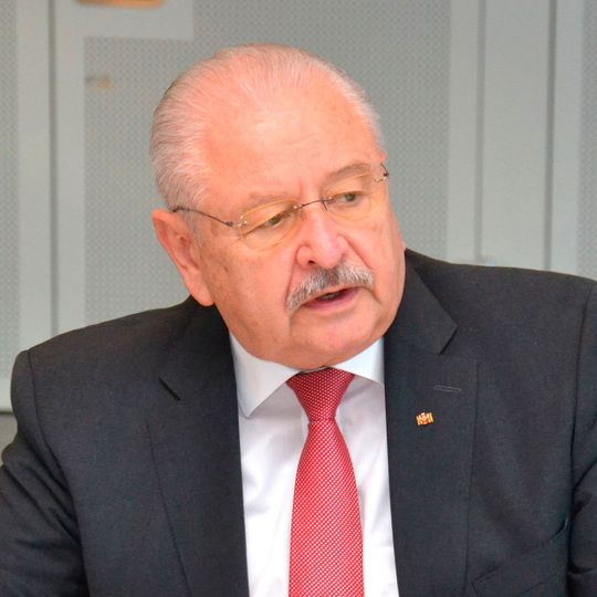 „Leider ist die ökonomische Vernunft vor dem Populismus und den Verlockungen der Gießkannenpolitik eingeknickt“, kommentiert ZDK-Präsident Jürgen Karpinski das Konjunkturpaket.(Bild:  Michel / »kfz-betrieb«)