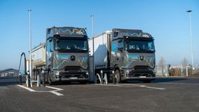 Wie praxistauglich ist MCS? Das will Mercedes-Benz Truck in Erfahrung bringen und lässt zwei seiner elektrischen Fernverkehrs-Lkw eActros 600 von Deutschland nach Schweden fahren.  (Bild: Daimler Truck)