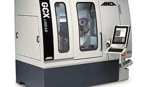 Anca stellt mit der GCX Linear ein 5-Achs-Schleifsystem für die hochpräzise sowie produktive Bearbeitung von Werkzeugen für das Wälzschälen und Formfräsen vor. Sie halte einige Besonderheiten bereit, mit denen diese Schleifprozesse optimiert wurden. (Anca)