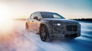 Der BMW iNEXT im Winterfahrtest (Bild: BMW)