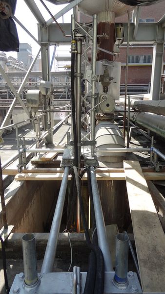 Entfernung verkokter Maisstärke aus Edelstahlverdampfer (Bild: AC Rädler)