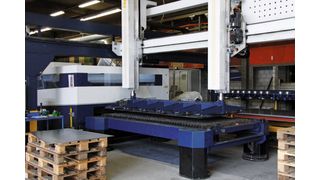 Direkte Anbindung an das Hochregallager. (Bild: L. Meister)