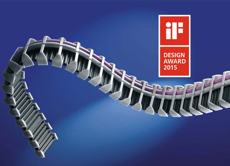 Erst ku¨rzlich erhielt die Bu¨rotisch-Kabelführung Protum Office P0240GS den IF Design Award 2015 – nun hat Tsubaki Kabelschlepp das System um neue Tischplatten-, Boden- und Tischgestellanschlu¨sse ergänzt. (Bild: Kabelschlepp)