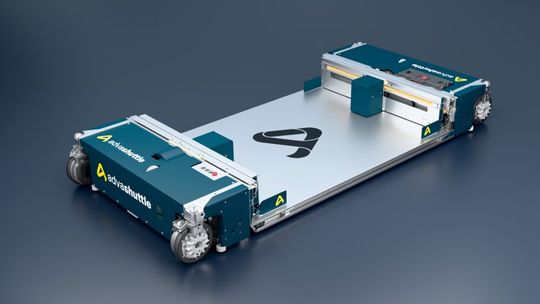 Der Lagerroboter „advaShuttle“ (Bild), das skalierbare „advaRack“-Regalsystem und das flexible „advaShelf“ sind Lösungen zur Lagerautomatisierung aus dem Hause Advasolutions.(Bild:  Advasolutions)