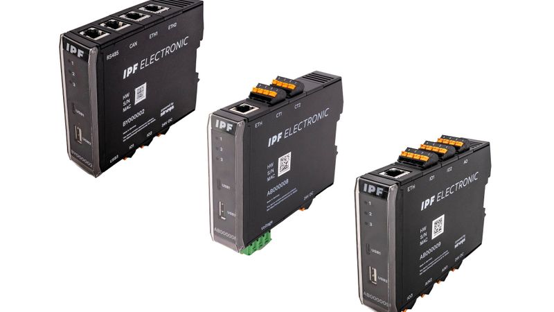 System von IPF für das Energiemonitoring und die Produktions-/Prozessdatenerfassung: Das IIoT-Gateway links, das Energiemessmodul (Mitte) sowie das I/O-Modul, mit dem sich die analogen und digitalen Schnittstellen des Gateways erweitern lassen.(Bild:  IPF Electronic GmbH)
