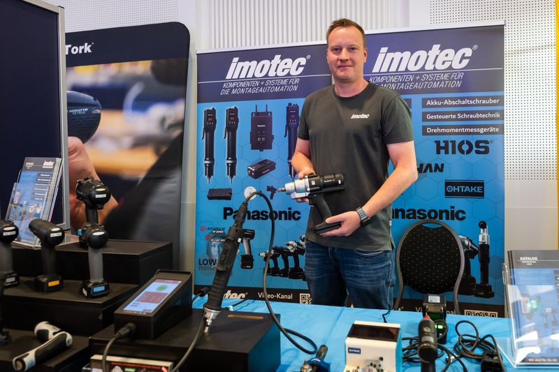 Besucher haben auf der Schraubtec Einblicke über Produkte und Dienstleistungen rund um Schraubverbindungen, -technik, -werkzeuge sowie Einkauf und Beschaffung von C-Teilen erhalten. (Bild: PHOTOVISION-DH GmbH)
