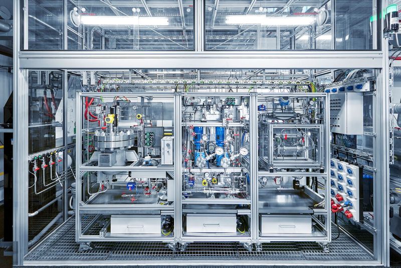 Phoenix Contact war eines der ersten Unternehmen, das Pilotanlagen gemäß den neusten Normen automatisiert hat. (Bild: Phoenix Contact)