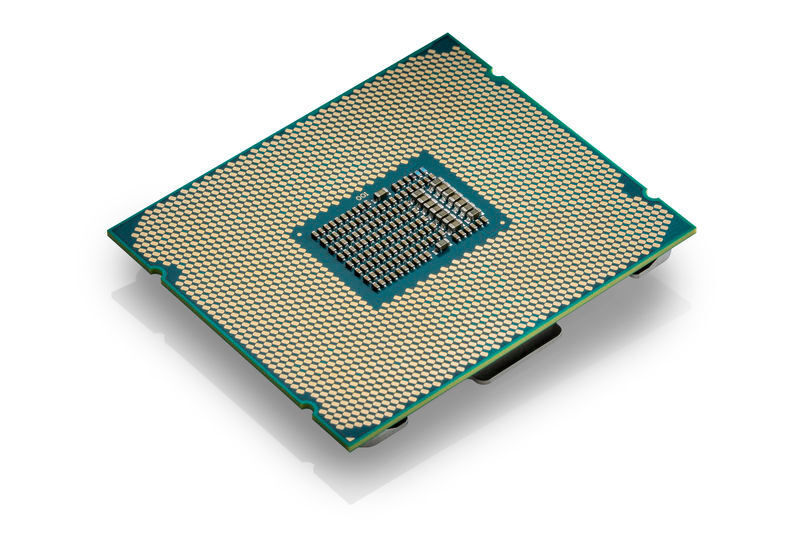 Das Pin-Layout der neusten Core X-Prozessoren passt in den LGA2066-Sockel. (Intel Corporation)