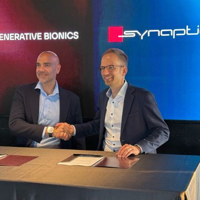 Wie kann es gelingen eine eigenständige europäische High-Tech-Industrie aufzubauen, die KI und Robotik verbindet? Synapticon aus Deutschland und Generative Bionics aus Italien haben einen ersten Schritt unternommen. (Bild: Synapticon und Generative Bionics )