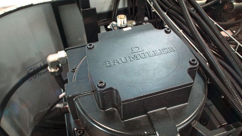 The servomotors in the DSD2 series have an excellent torque-inertia mass ratio. This ensures maximum dynamics, i.e. fast and precise production. (Image:Baumüller)