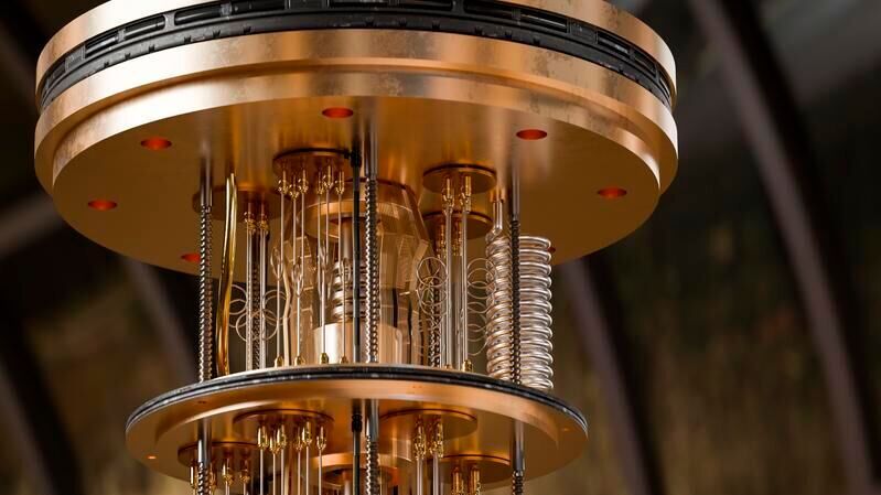 Das Kühlsystem eines Quantencomputers hält die Quantenchips bei Temperaturen nahe dem absoluten Nullpunkt. Erst unter diesen Bedingungen können sie ihre besonderen Quanteneigenschaften entfalten (künstlerische Darstellung). (Bild:  B. Schröder/HZDR)