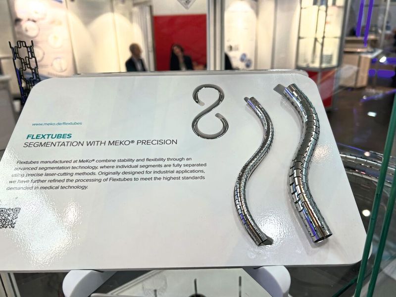 Durch die Segementierungstechnik, bei der einzelne Segmente vollständig getrennt sind, verleiht Meko seinen Flextubes Stabilität und Flexibilität. (Bild: Engelke – VCG)