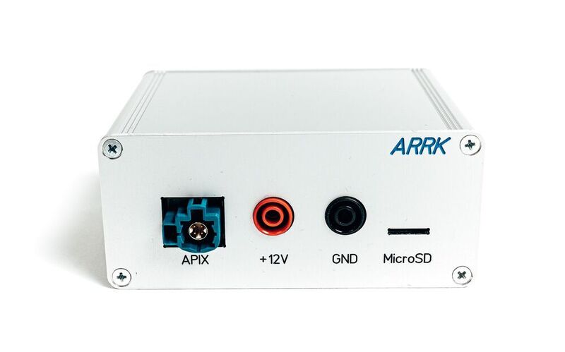 Der HDMI-APIX3-Konverter von ARRK Engineering (Rückseite) (ARRK Engineering)