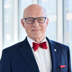 Dr. h. c. Klaus Endress wird nach fast 45 Jahren seine aktive Mitarbeit im Unternehmen beenden.(Bild:  Andreas Mader)
