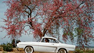 Auf dem US-amerikanischen Markt als Renault Caravelle angeboten, wurde dieses französische Coupé erst als Renault Floride, dann aber auch außerhalb Amerikas als Caravelle verkauft. Der Motor des kleinen Flitzers leistete 36 PS bis 52 PS. Die Karosserie zeichnte Pietro Frua. (Bild: Renault)