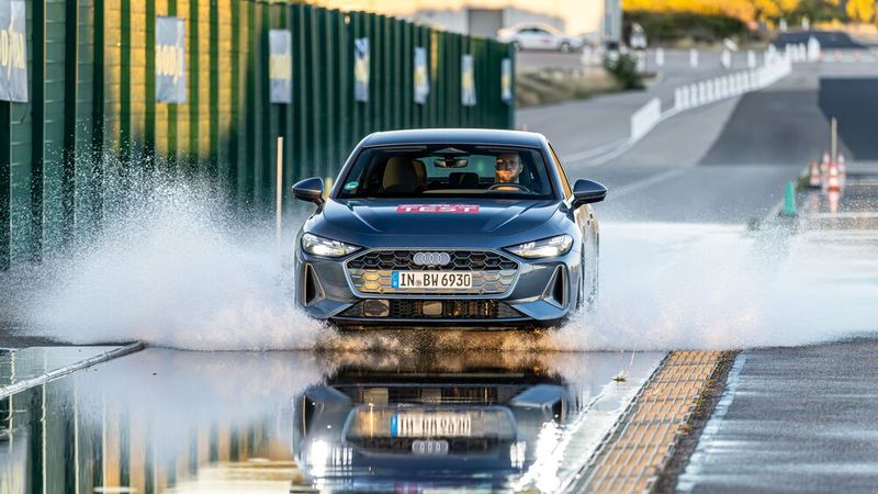 Auf nasser Fahrbahn zeigte der Continental Premium-Contact 7 mit Abstand die besten Leistungen. (Bild:  GTÜ)