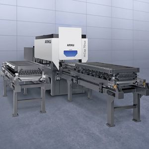 Für unterschiedliche Materialien, grosse Banddickenbereiche und Materialien mit hohen Festigkeiten: Die Hochleistungsrichtmaschine «HiCap 70 Plus» mit zwei Wechselkassetten von Arku.