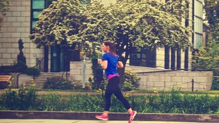 Ist Joggen in der Stadt nun gesund oder aufgrund der oftmals schlechten Luft eher schädlich? (Symbolbild) (gemeinfrei)