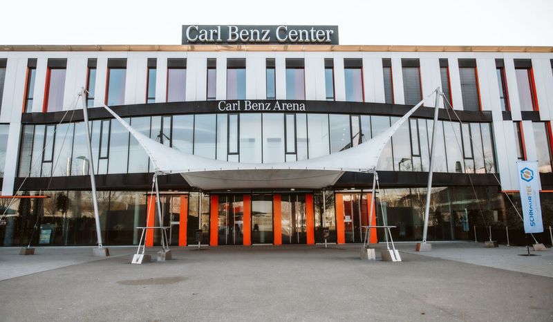 Die Regionalmesse Schraubtec Stuttgart hat am 19. Februar 2025 insgesamt 900 Teilnehmer in die Carl Benz Arena nach Stuttgart gelockt. (Bild: Camilo Amaya)