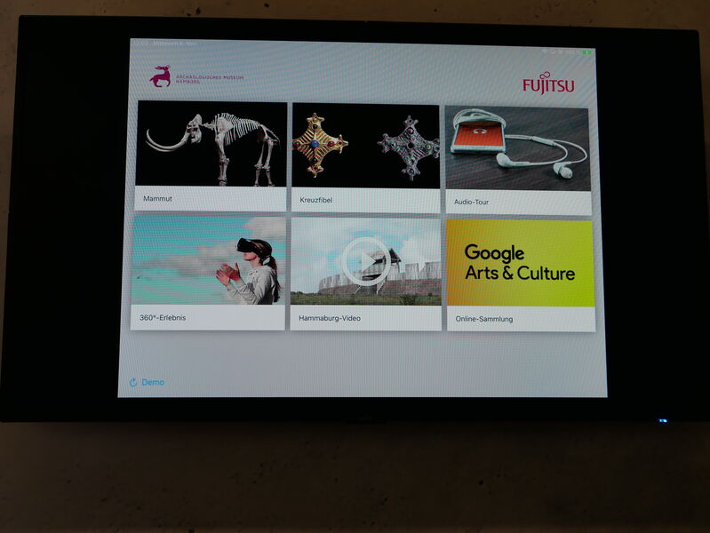 Ein weiteres Beispiel für FlowSign: Mit der FlowSign-App können sich die Besucher im Museum Informationen anzeigen lassen (jm)