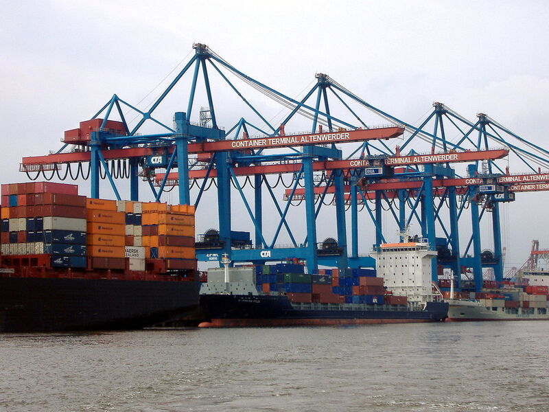 Die Weltwirtschaft ist wieder auf Erholungskurs. Das dürfte sich auch positiv auf das Exportgeschäft auswirken. (Bild: commons.wikimedia.org/Vwpolonia75)
