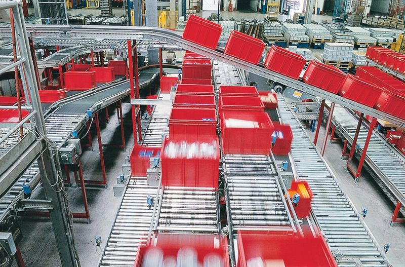 Bild 5: Schon heute erfüllen die dezentralen Antriebe die Anforderungen der Europäischen Kommission an die umweltgerechte Gestaltung von Elektromotoren (IE3). (Bild: Lenze)