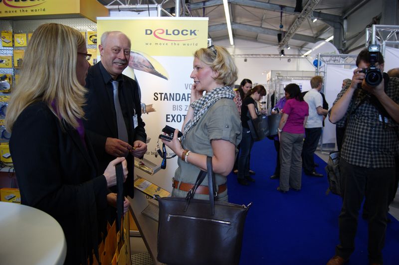 Andrea Leichner und Detlef Kleemann von Tragant im Gespräch mit Stephanie Steen von IT-BUSINESS. (Archiv: Vogel Business Media)