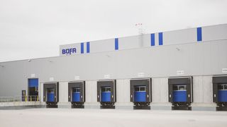 Verladestationen am Hochregallager des neuen Distributionszentrums von Büfa. (Büfa)