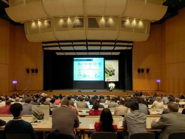 Mit einem noch umfassenderen Programm als in den Vorjahren beeindruckte das 10. Battery Experts Forum, früher „Entwicklerforum Akkutechnologie“, das vom 5. bis 7. April 2016 in der Stadthalle Aschaffenburg stattfand. (Bild: Werner Wiesmeier, Batteryuniversity)