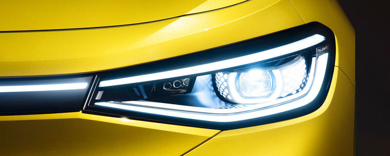 Dauerfernlicht und Augenaufschlag: Mit LEDs lassen sich ganz neue Leuchten- und Lichtdesigns realisieren (hier die Matrix-Schweinwerfer des ID.4 von VW).
