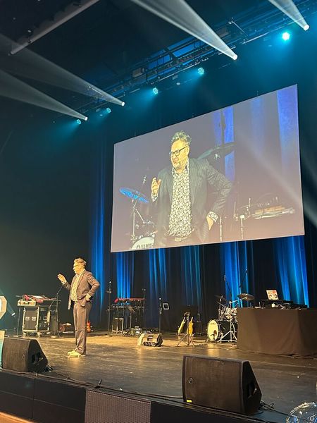 Wer bei Paul Panzer nicht lacht, ist selber schuld. (Bild: Vogel IT-Medien)