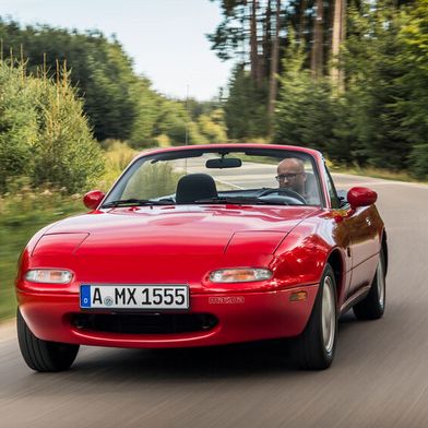 1996 ging die erste Generation MX-5 ihrem Ende entgegen. Mit 1.000.000 verkauften Exemplaren zwischen Februar 1989 und April 2016 ist der MX-5 der meistverkaufte Roadster weltweit. (Bild: Mazda)